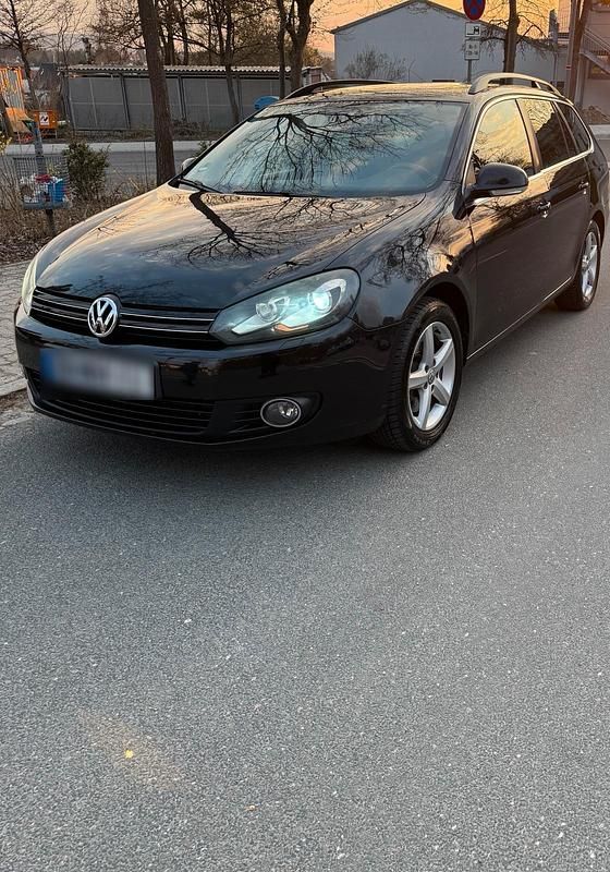 Gebraucht VW Golf VI 140 PS (102 kW) 2010 Schwarz Kleinwagen