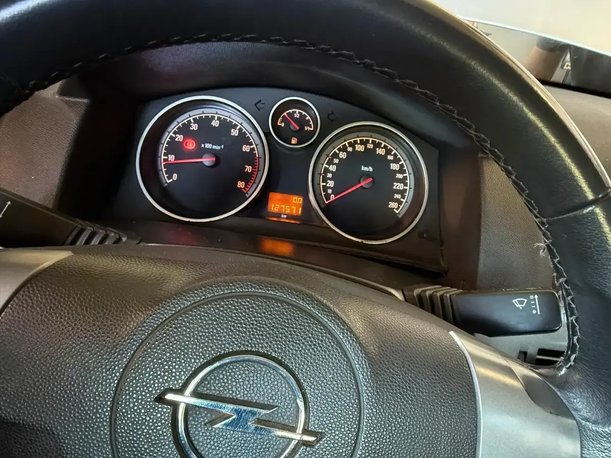 Gebraucht Opel Astra 105 PS (77 kW) 2005 Grau Kleinwagen