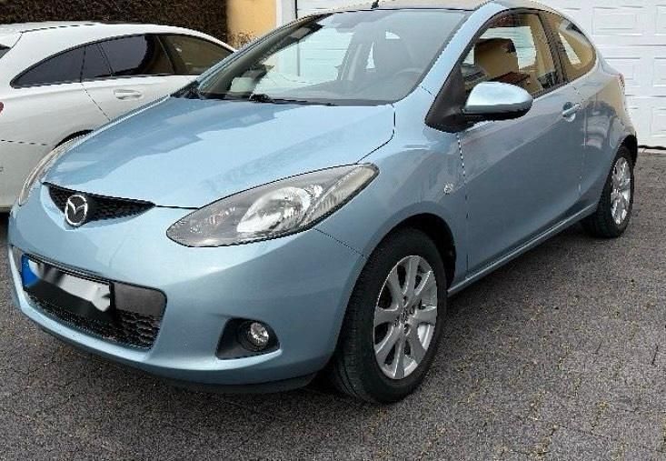 Second-hand Mazda 2 68 CP (50 kW) 2009 Albastru Hatchback