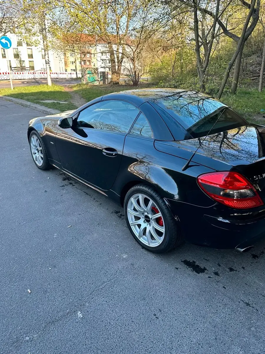 Gebraucht Mercedes SLK200 163 PS (119 kW) 2007 Schwarz Cabrio