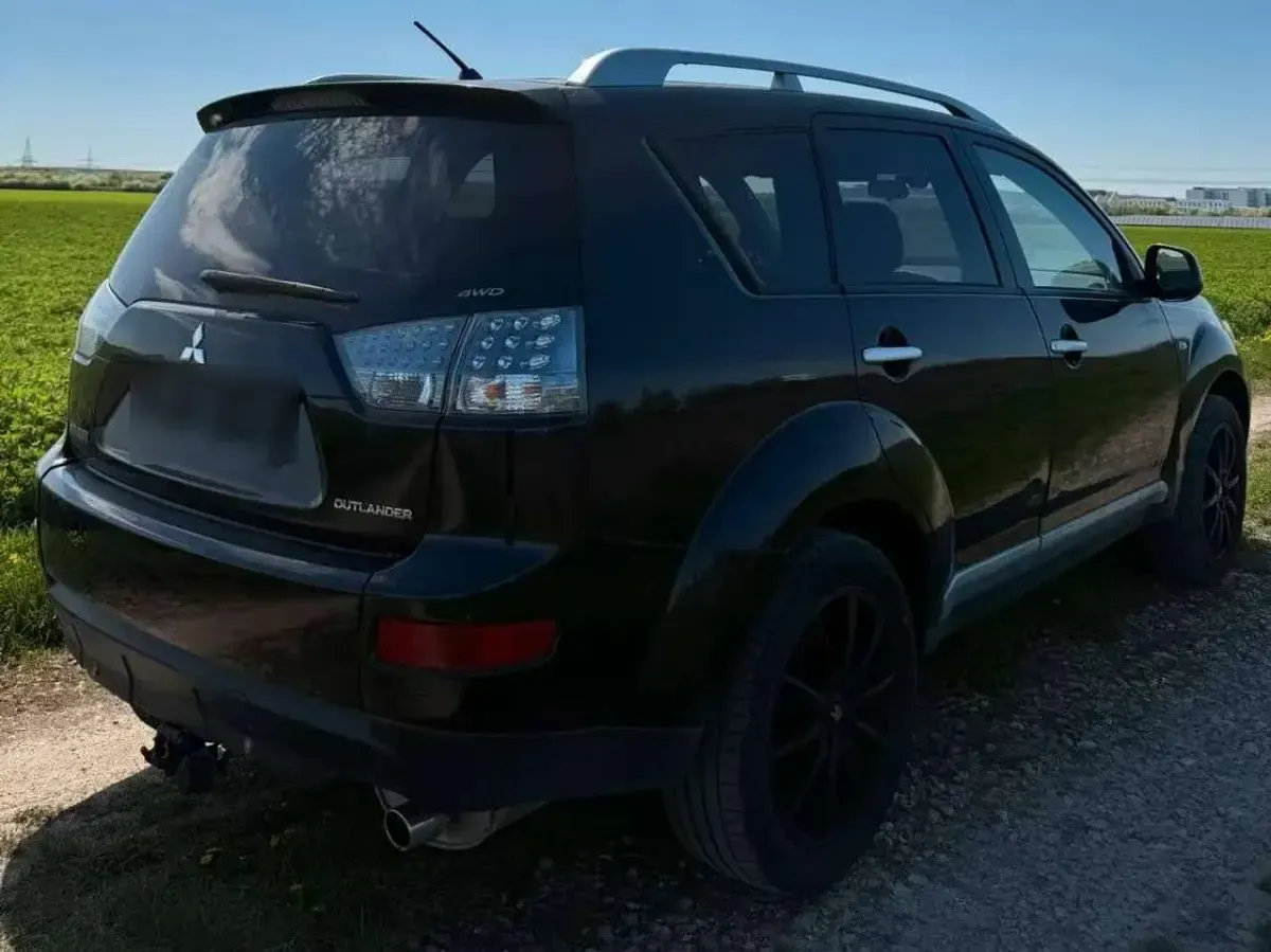 Gebraucht Mitsubishi Outlander Invite 170 PS (125 kW) 2008 Schwarz SUV