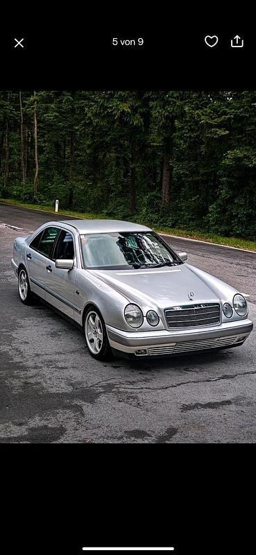 Gebraucht Mercedes E220 Classic 95 PS (69 kW) 1995 Silber Limousine
