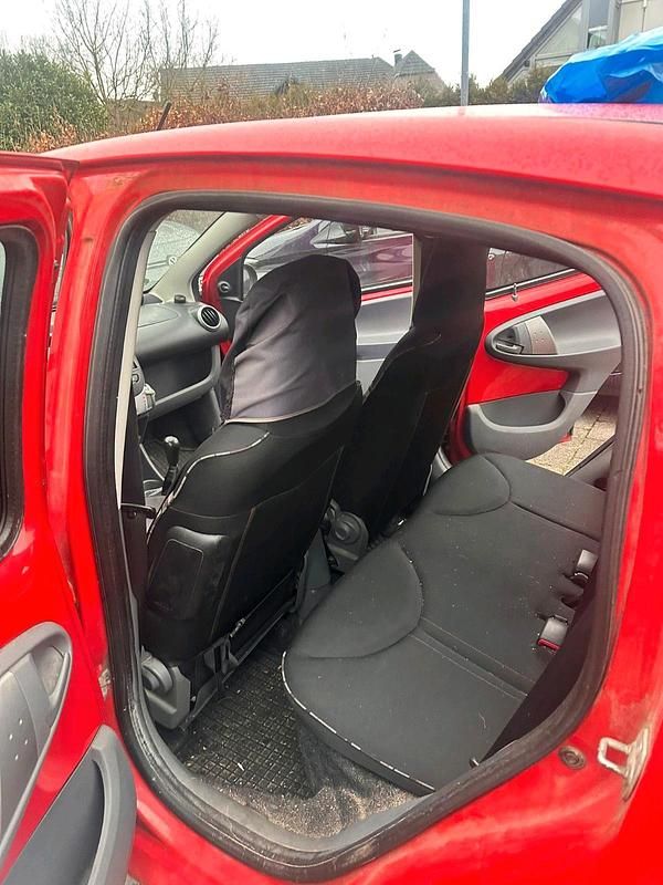 Gebraucht Citroën C1 68 PS (50 kW) 2009 Rot Kleinwagen