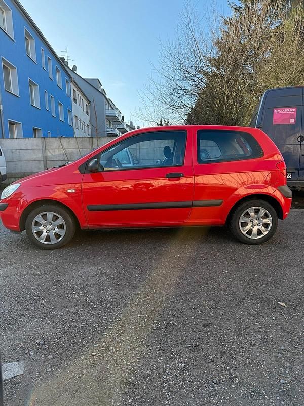 Gebraucht Hyundai Getz 67 PS (49 kW) 2009 Rot Kleinwagen