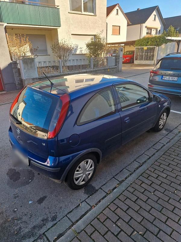 Blau Gebraucht 2002 Opel Corsa Kleinwagen | 749 € (Guter Preis) - Bild 1/4