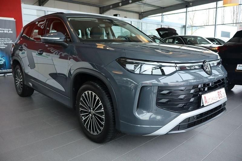 Gebraucht VW Tayron 150 PS (110 kW) 2025 Grau SUV