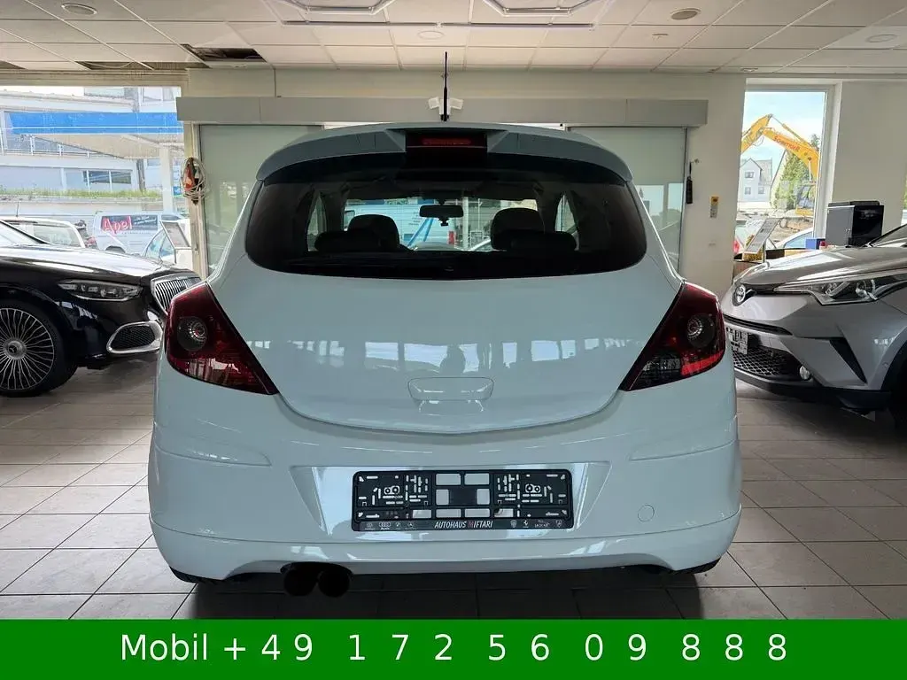 Gebraucht Opel Corsa Edition 90 PS (66 kW) 2009 Weiß Kleinwagen