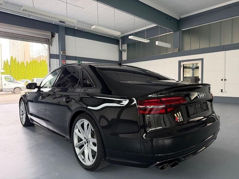Gebraucht Audi S8 plus Sport 707 PS (519 kW) 2017 Schwarz Limousine