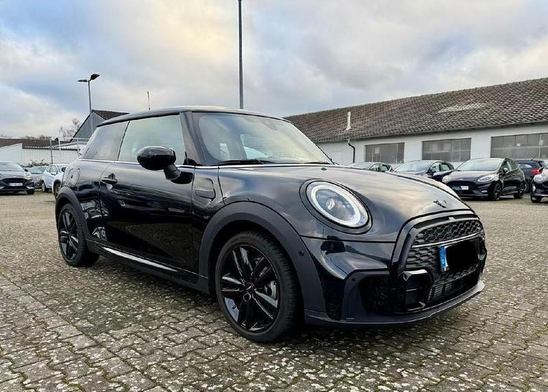 Gebraucht Mini John Cooper Works 136 PS (100 kW) 2024 Schwarz Kleinwagen