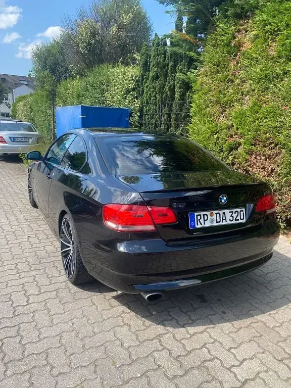 Gebraucht BMW 320 Performance 170 PS (125 kW) 2008 Schwarz Coupé