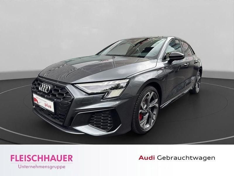 Grau Gebraucht 2022 Audi A3 Sportback e-tron S-Line Limousine | 30.480 € (Fairer Preis) - Bild 1/4
