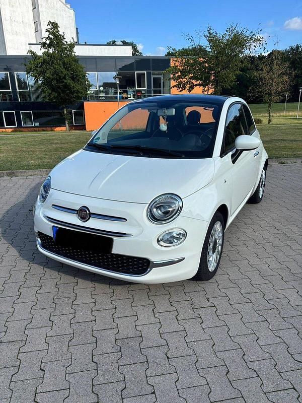 Weiß Gebraucht 2017 Fiat 500 Lounge Kleinwagen | 8.200 € (Fairer Preis) - Bild 1/4