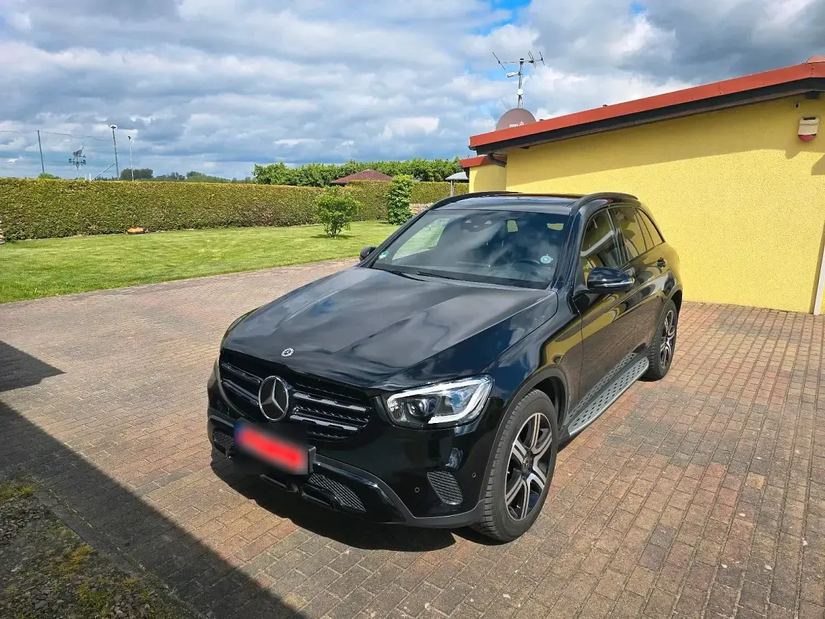 Gebraucht Mercedes GLC400d 330 PS (242 kW) 2020 Schwarz SUV