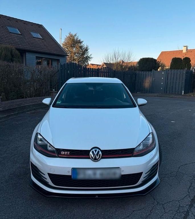 Weiß Gebraucht 2013 VW Golf VII GTI Limousine | 14.500 € (Etwas zu teuer) - Bild 1/4