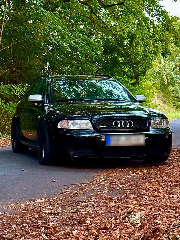Usado Audi RS4 Performance 381 HP (280 kW) 2001 Preto Carrinha