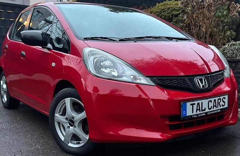 Gebraucht Honda Jazz S 90 PS (66 kW) 2014 Rot Kleinwagen