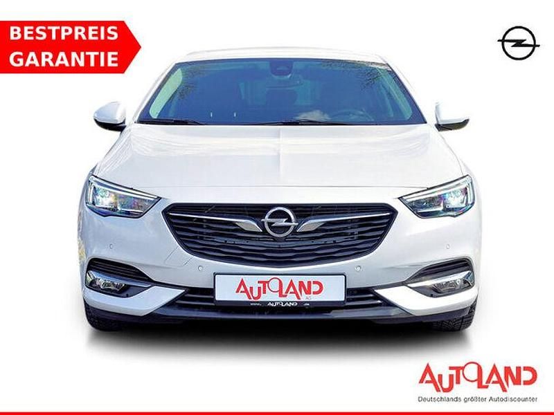 Weiß Gebraucht 2017 Opel Insignia Sport Limousine | 18.490 € (Teuer) - Bild 1/4