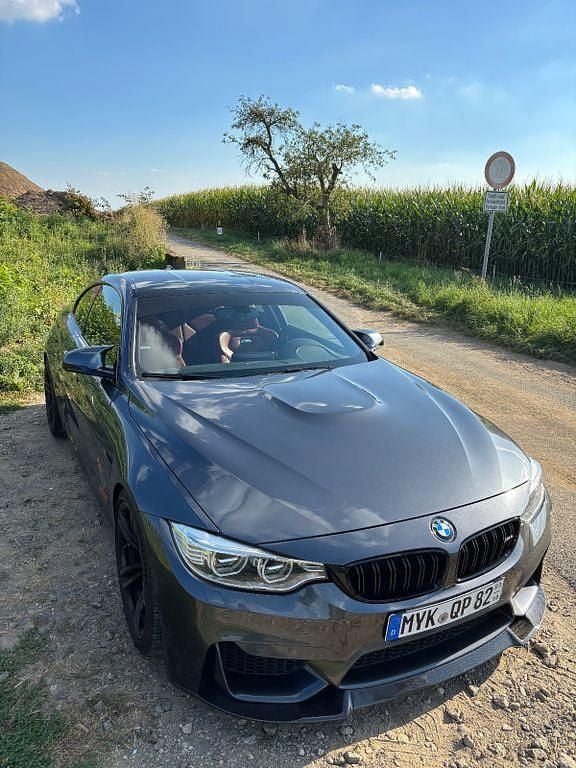 Grau Gebraucht 2014 BMW M4 Performance Coupé | 39.900 € - Bild 1/4