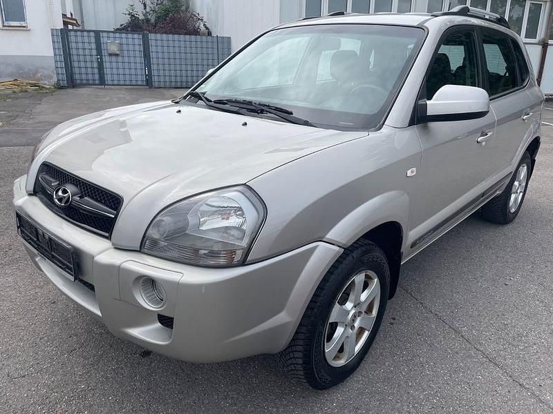 Silber Gebraucht 2007 Hyundai Tucson GLS SUV | 4.490 € (Fairer Preis) - Bild 1/4