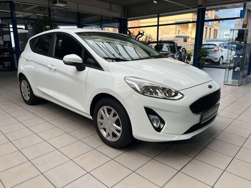 Weiß Gebraucht 2020 Ford Fiesta Cool & Connect Kleinwagen | 13.490 € (Etwas zu teuer) - Bild 1/4