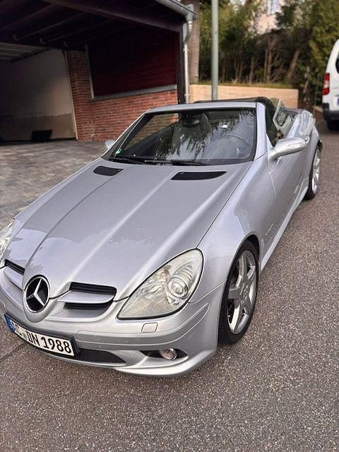 Silber Gebraucht 2004 Mercedes SLK200 Sport Cabrio | 10.490 € (Fairer Preis) - Bild 1/4