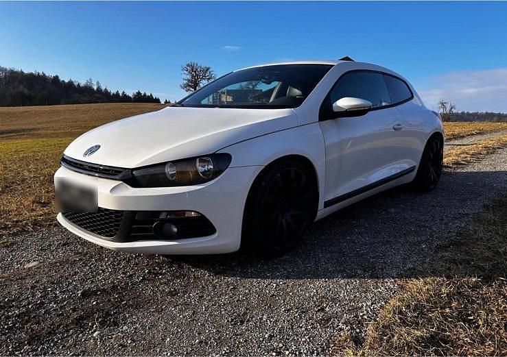 Second-hand VW Scirocco 122 CP (89 kW) 2009 Alb Coupe