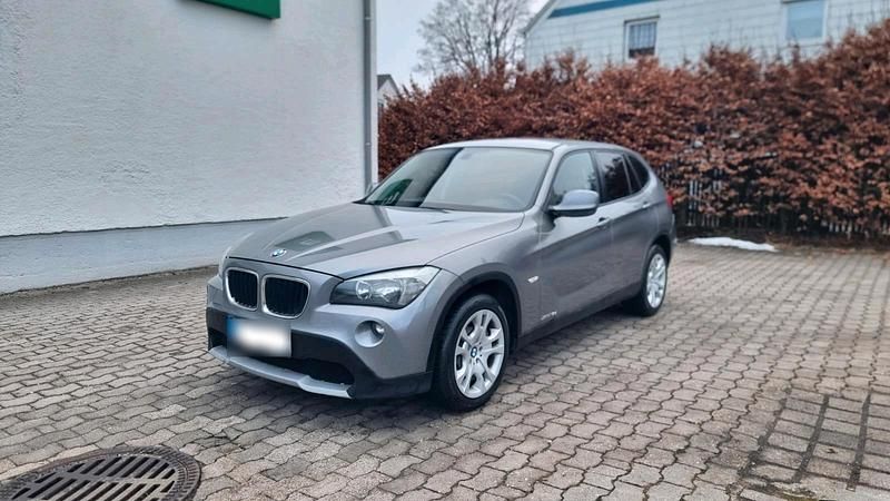 Gebraucht BMW X1 146 PS (107 kW) 2012 Grau SUV