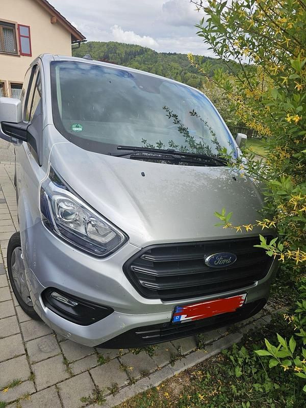 Gebraucht Ford Transit Custom 131 PS (96 kW) 2020 Silber Van / Kleinbus