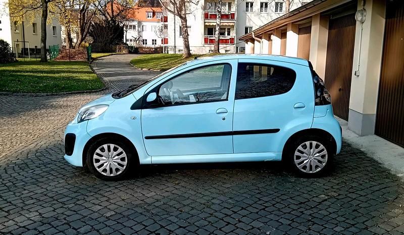 Gebraucht Citroën C1 68 PS (50 kW) 2013 Blau Kleinwagen