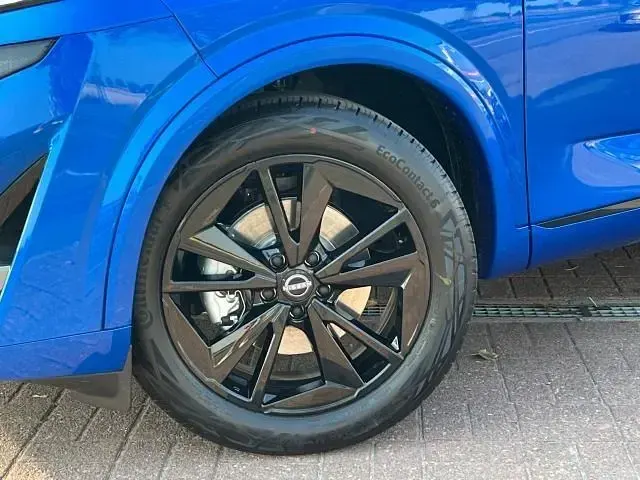 Neu Nissan Qashqai Comfort 204 PS (150 kW) 2026 Magnetic blue (m), kontrastfar SUV