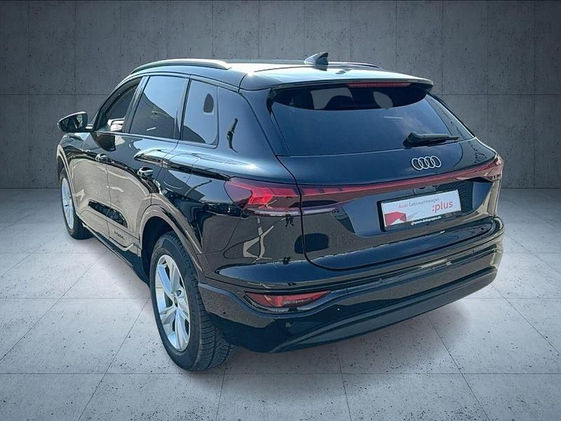 Gebraucht Audi Q6 e-tron Performance 225 kW (306 PS) 2024 Mythosschwarz metallic SUV