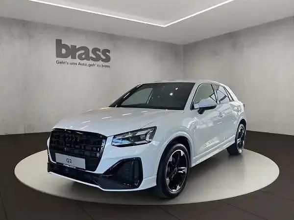 Neu Audi Q2 Ambiente 150 PS (110 kW) 2026 Gletscherweiß metallic SUV