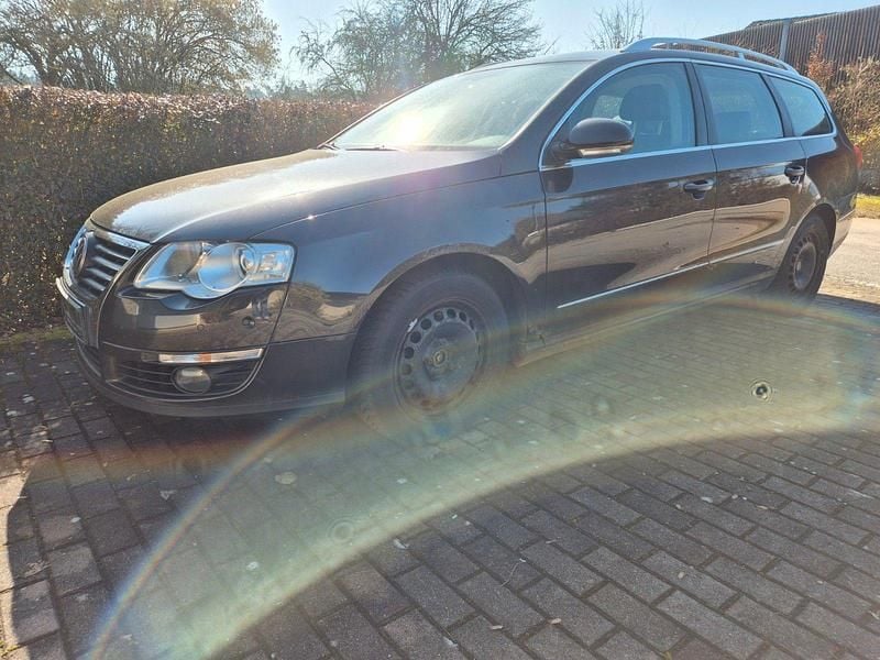 Gebraucht VW Passat Highline 140 PS (102 kW) 2009 Braun Kombi