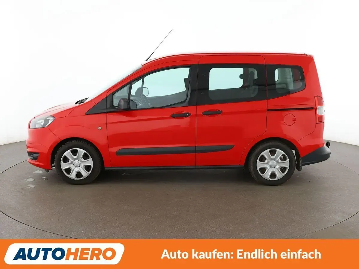 Gebraucht Ford Tourneo Ambiente 101 PS (74 kW) 2017 Rot Van / Kleinbus