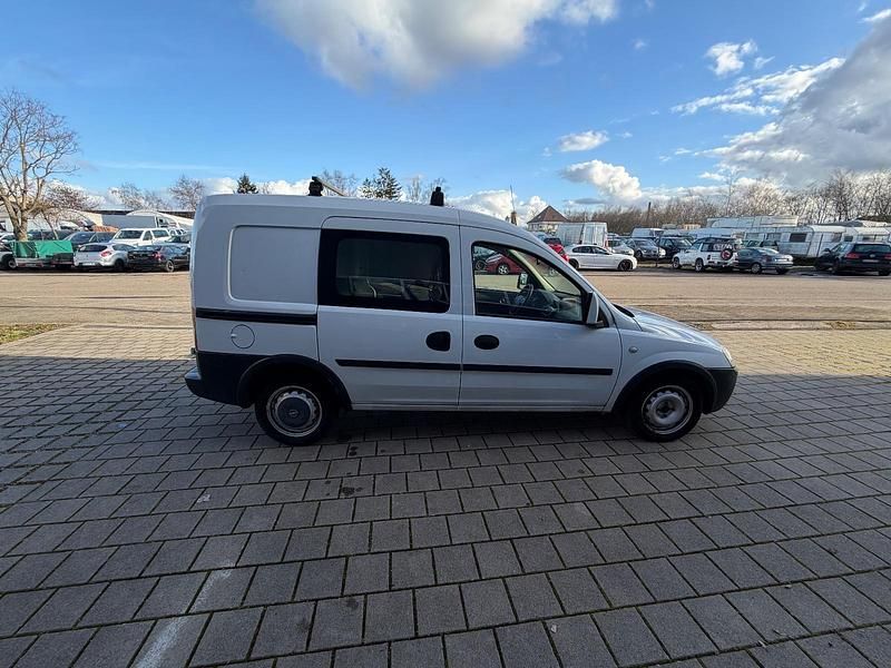 Gebraucht Opel Combo 75 PS (55 kW) 2011 Weiß Van / Kleinbus