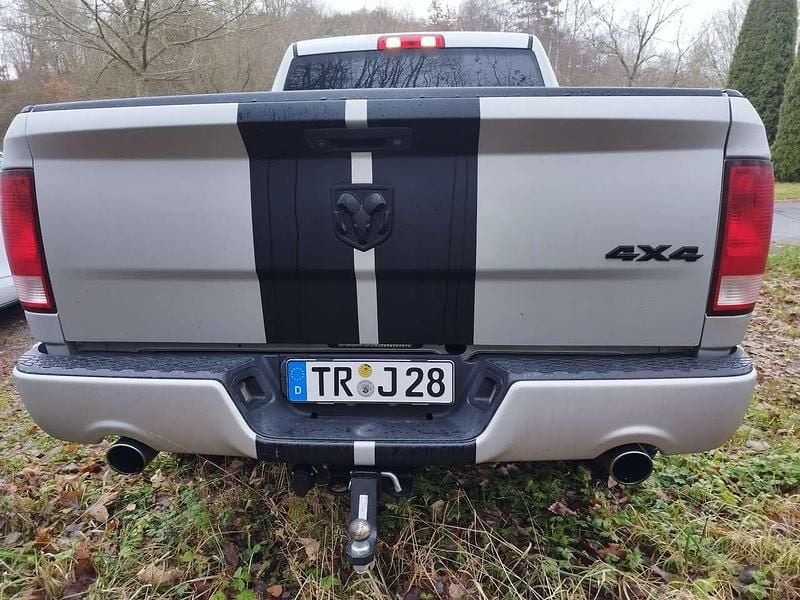 Gebraucht Dodge Ram 401 PS (294 kW) 2019 Silber Pickup