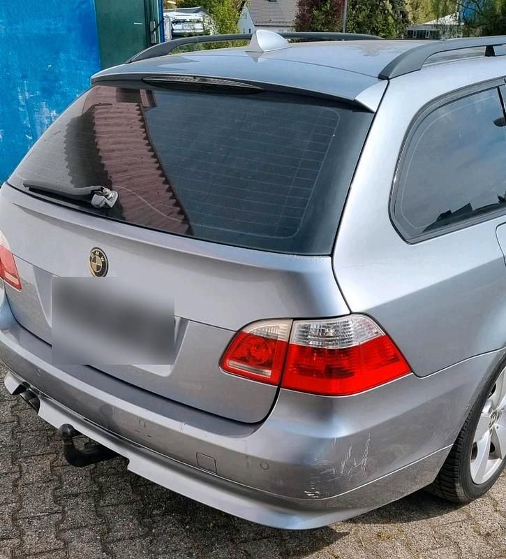 Second-hand BMW 530 231 CP (169 kW) 2006 Gri Break