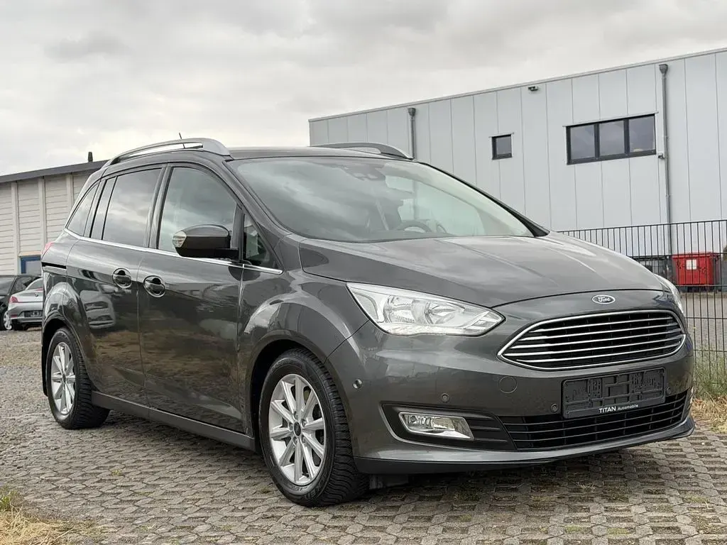 Gebraucht Ford C-MAX Titanium 150 PS (110 kW) 2019 Grau Van / Kleinbus