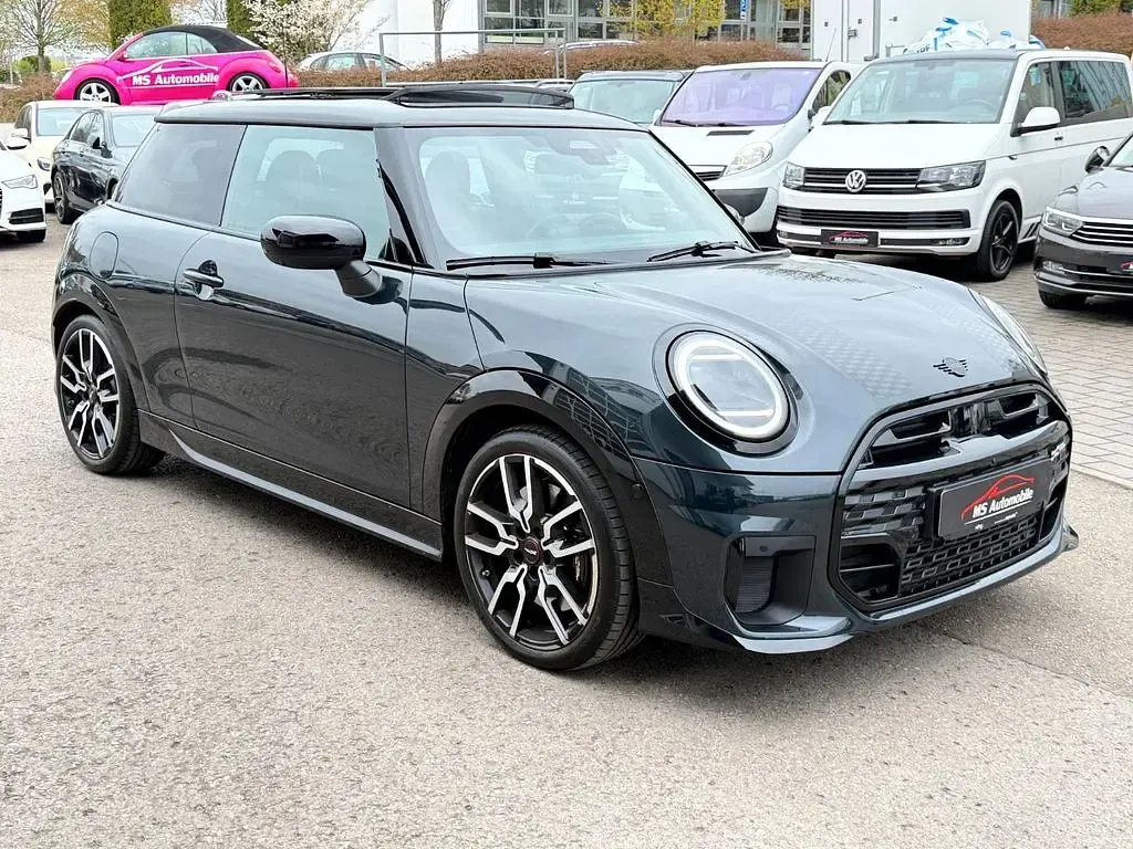 Gebraucht Mini John Cooper Works 204 PS (150 kW) 2024 Schwarz Kleinwagen