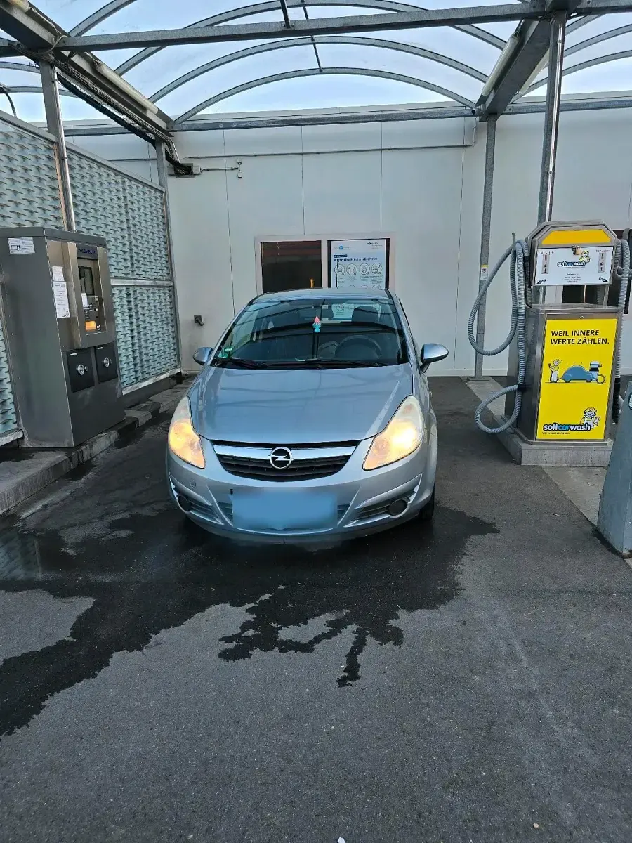 Gebraucht Opel Corsa 80 PS (58 kW) 2009 Silber Kleinwagen