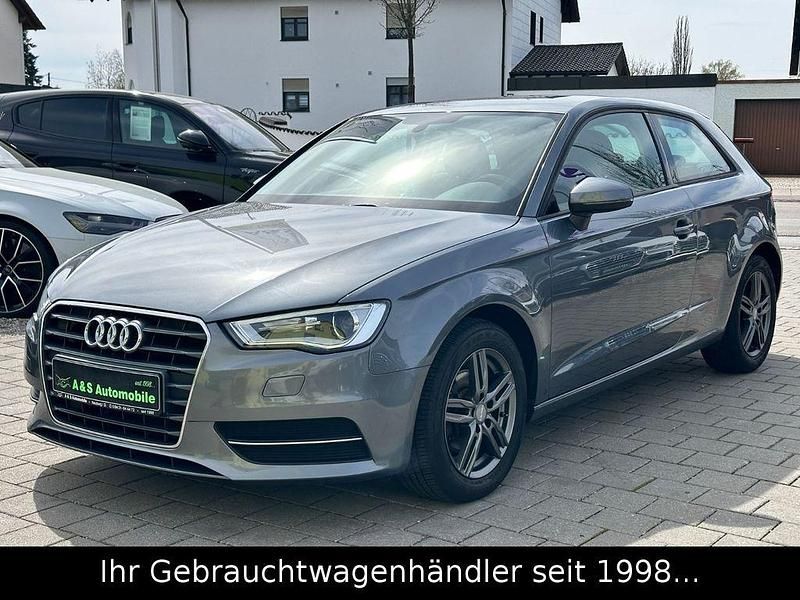 Gebraucht Audi A3 Attraction 122 PS (89 kW) 2013 Grau Limousine