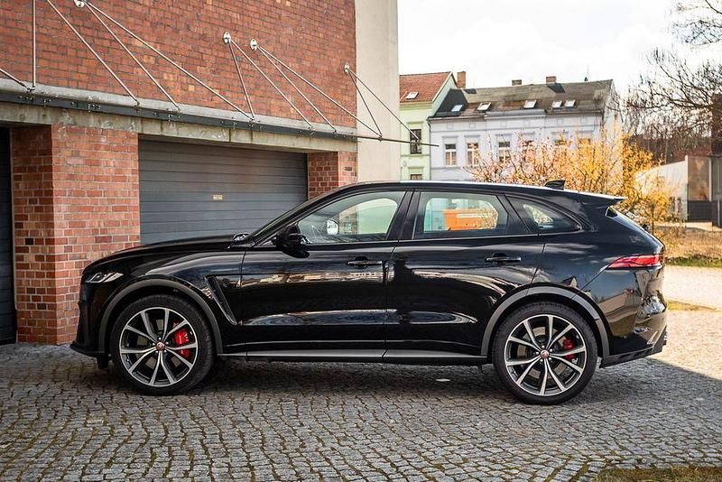 Gebraucht Jaguar F-Pace SVR 551 PS (405 kW) 2022 Schwarz SUV