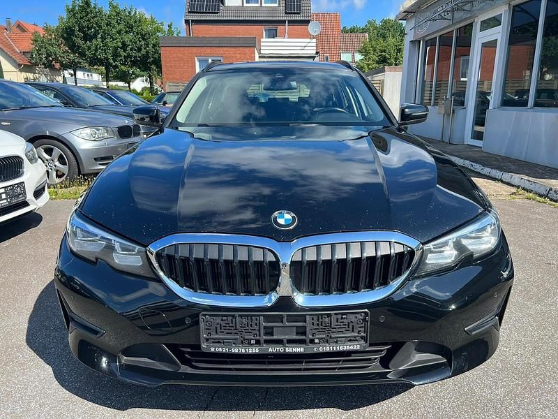 Gebraucht BMW 330 Advantage 265 PS (194 kW) 2020 Schwarz Kombi