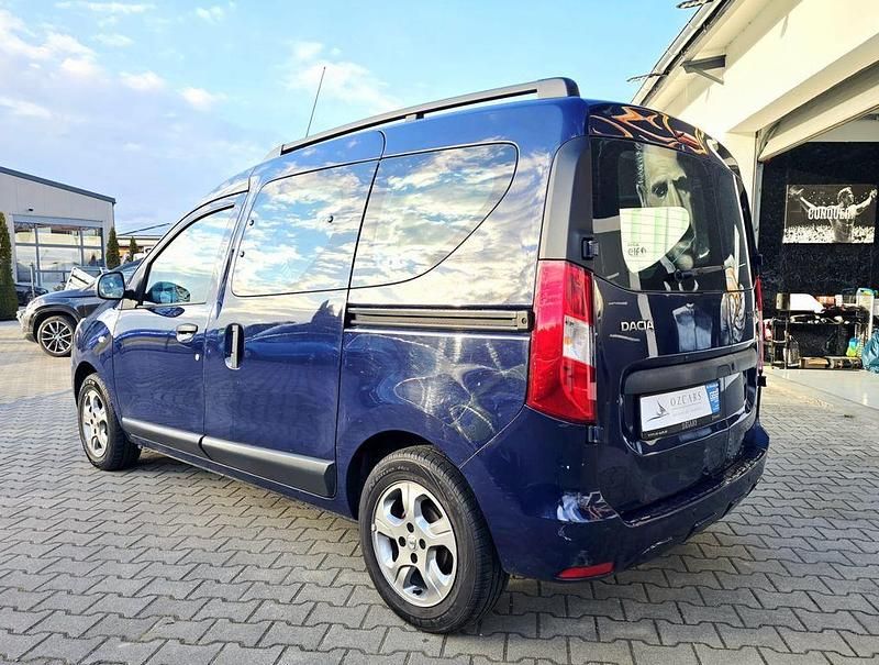 Gebraucht Dacia Dokker 116 PS (85 kW) 2015 Blau Van / Kleinbus