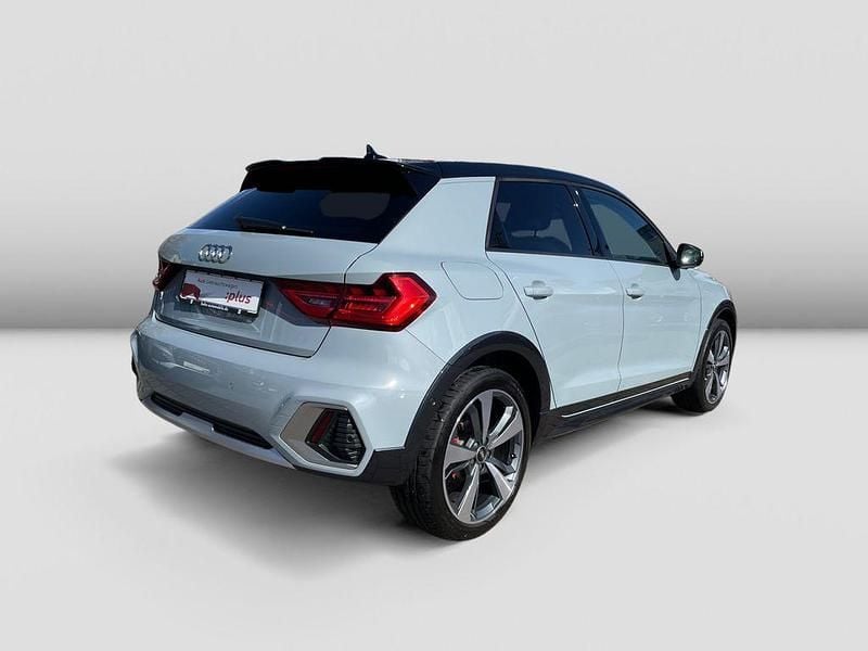 Gebraucht Audi A1 Ambiente 110 PS (80 kW) 2023 Pfeilgrau perleffekt SUV