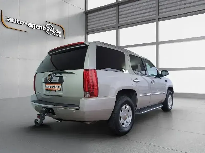 Occasion Cadillac Escalade 409 ch (300 kW) 2006 Gris SUV