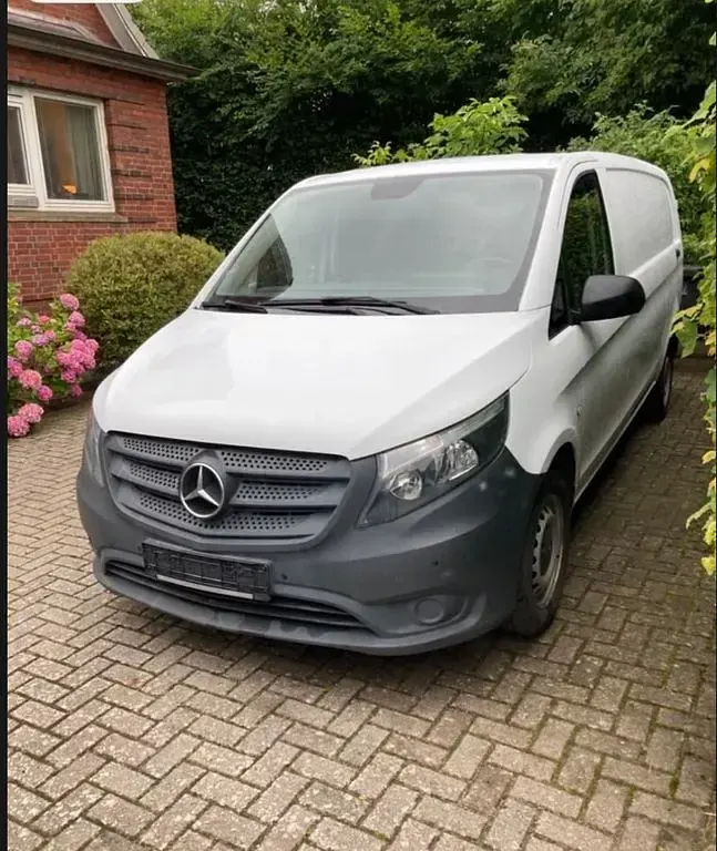 Gebraucht Mercedes Vito 163 PS (119 kW) 2021 Weiß Van
