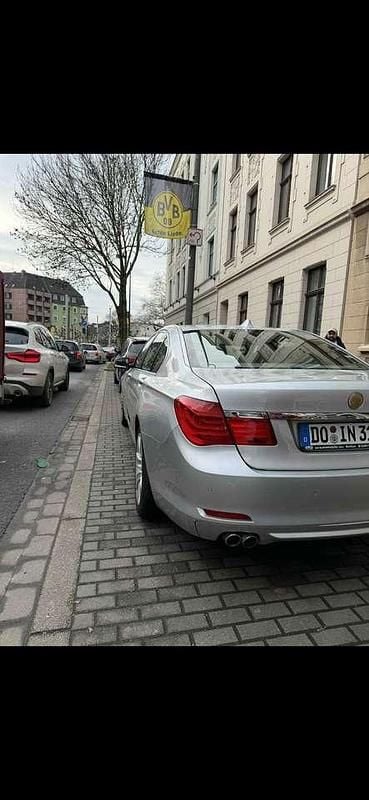 Gebraucht BMW 730 245 PS (180 kW) 2009 Grau Limousine