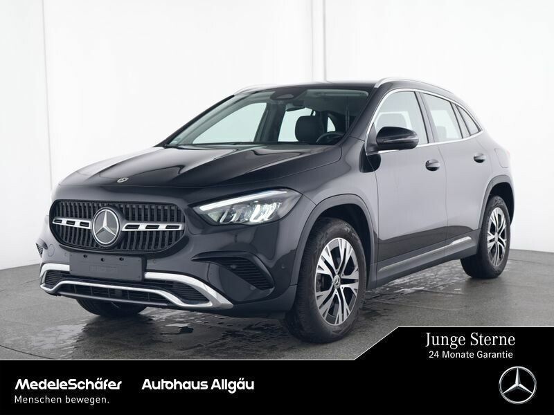 Lack kosmosschwarz Gebraucht 2024 Mercedes GLA250 Progressive SUV | 39.360 € (Guter Preis) - Bild 1/4
