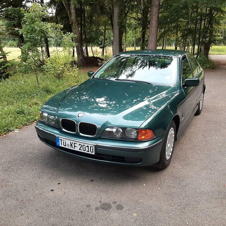 Grün Gebraucht 1999 BMW 520 Limousine | 4.700 € (Fairer Preis) - Bild 1/4